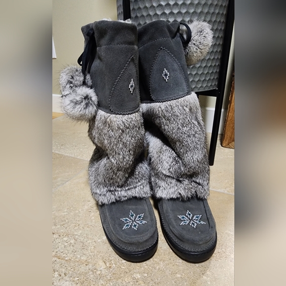 Manitoba Mukluks Authentic Canadian made. SZ 8 - Grey - Picture 2 of 3